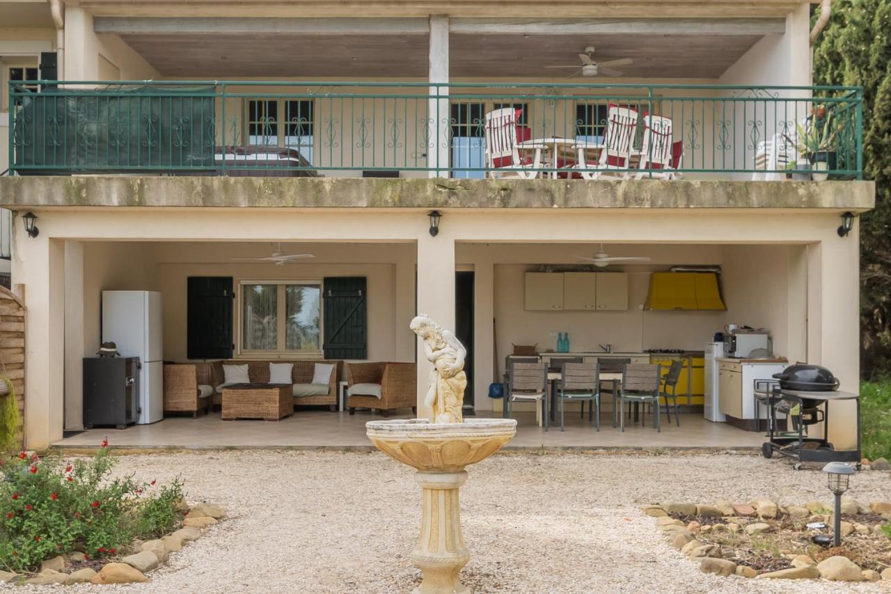 Villa Les Cigales Ouveillan Exterior photo